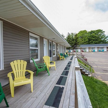 The White Horse Motel Cornwall Экстерьер фото