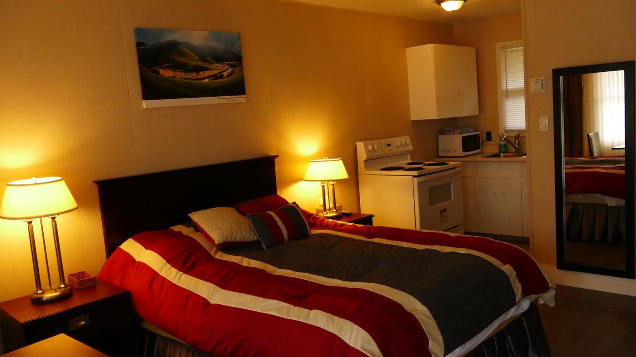 The White Horse Motel Cornwall Экстерьер фото