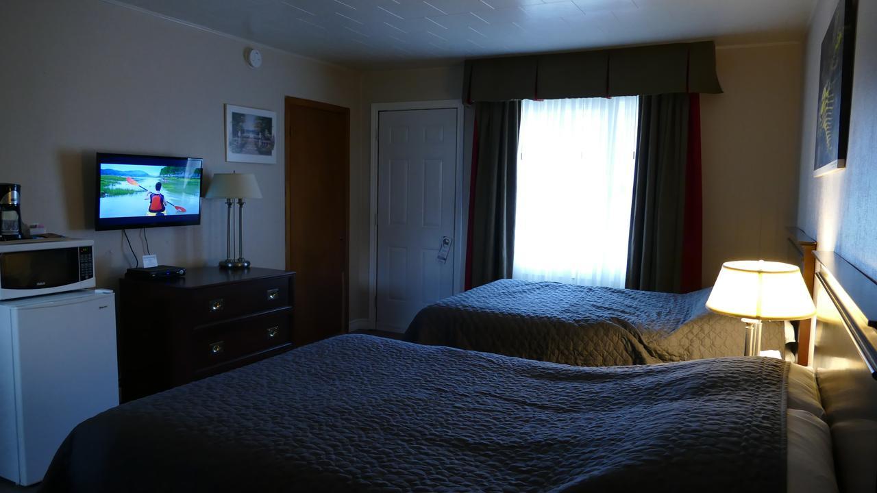 The White Horse Motel Cornwall Экстерьер фото