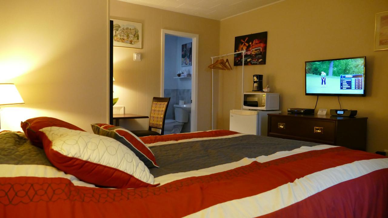 The White Horse Motel Cornwall Экстерьер фото