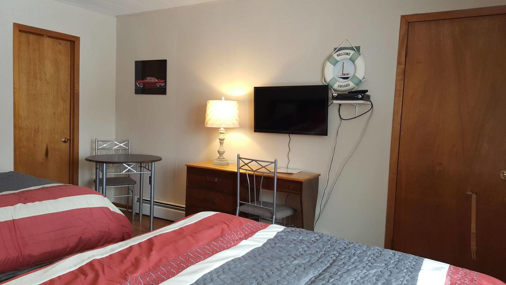 The White Horse Motel Cornwall Экстерьер фото